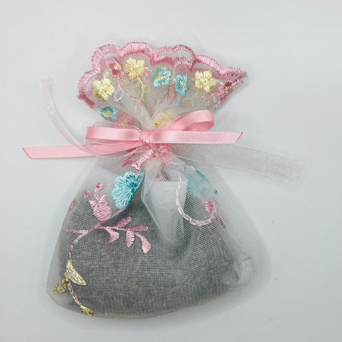 ○ラベンダーのサシェ 香り袋 ハンドメイド 富良野 快眠 アロマ