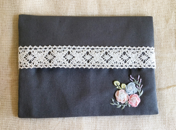 バラ刺繍のポケットティッシュケース 8枚目の画像