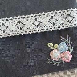 バラ刺繍のポケットティッシュケース 9枚目の画像
