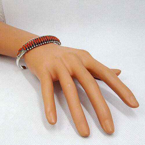 赤珊瑚（レッドコーラル）未使用シルバーニードルポイント・バングル6  