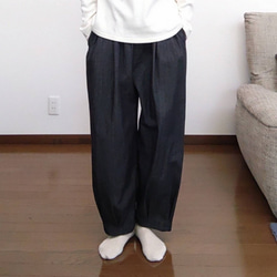 岡山デニムのゆったりバルーンパンツ　ネイビー 4枚目の画像