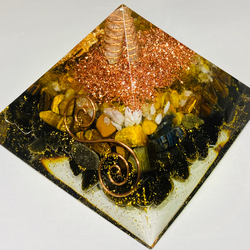 黄金比】ドラゴンのオルゴナイト【ピラミッド】