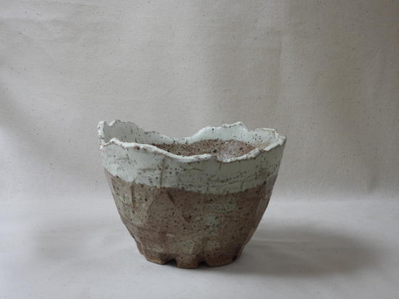 山肌陶製植木鉢(白) 3枚目の画像