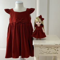 深紅　コーデュロイ　ワンピース　26㎝ドール　お揃い　子供服　ドール服 2枚目の画像