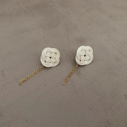 White flower pierce/earrings （ピアス / イヤリング） 6枚目の画像