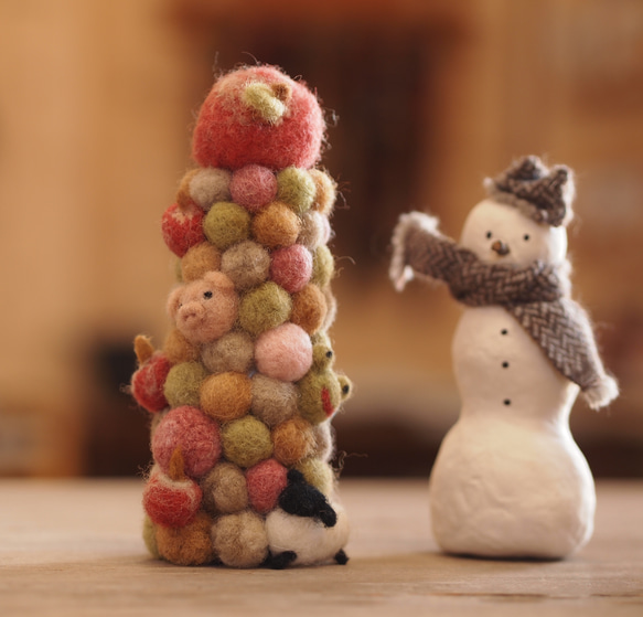 【Creema限定　超早割価格】羊毛フェルトのクリスマスツリー(かくれんぼ) 4枚目の画像