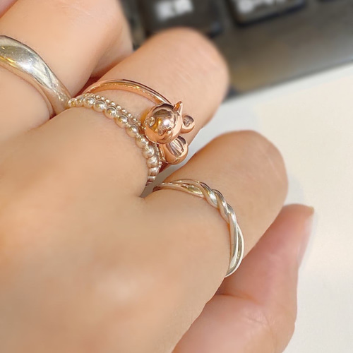 キュートな猫ネコちゃんSV925リングR0517 指輪・リング Ringo