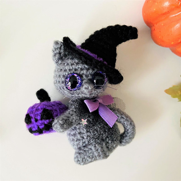 魔女グレー猫☆ハロウィン♡あみぐるみ＊受注製作品 2枚目の画像