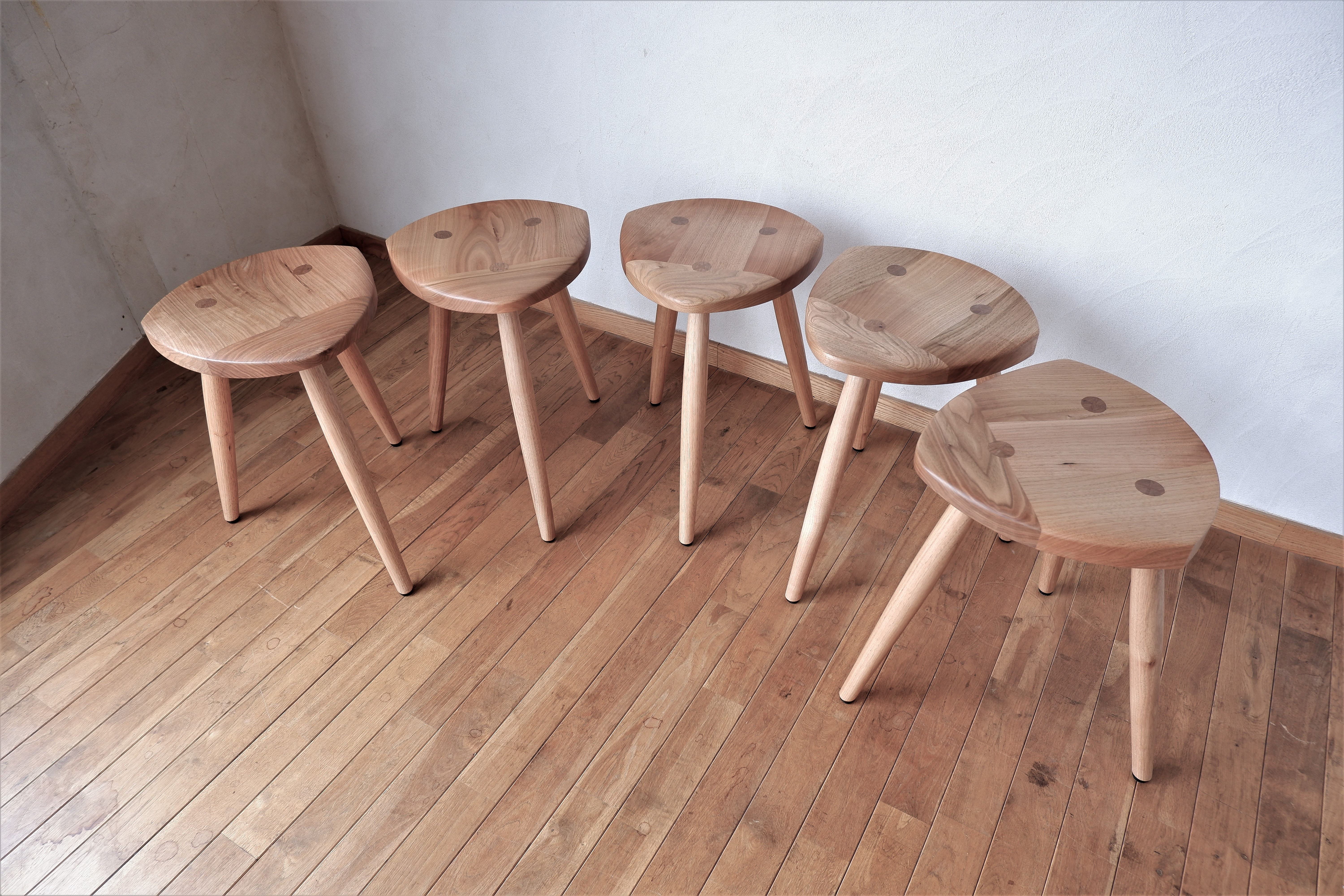 くるみのサドルスツール