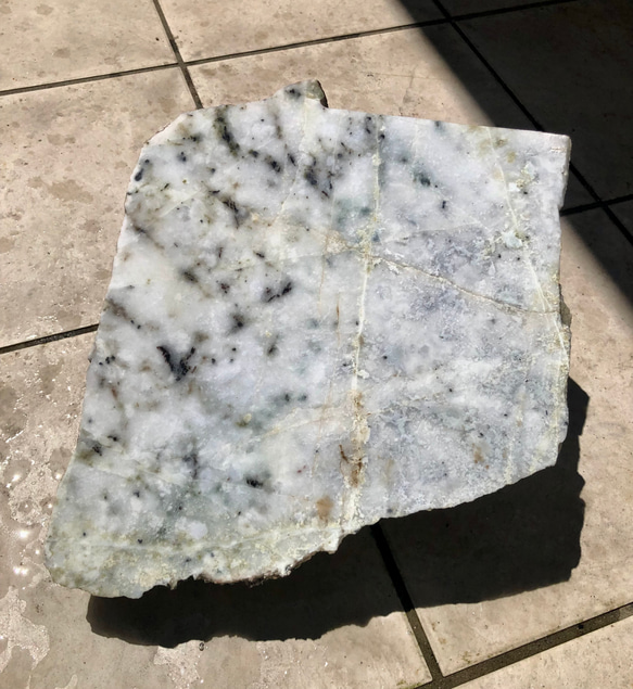 国宝　最高級糸魚川ロンカン質翡翠 