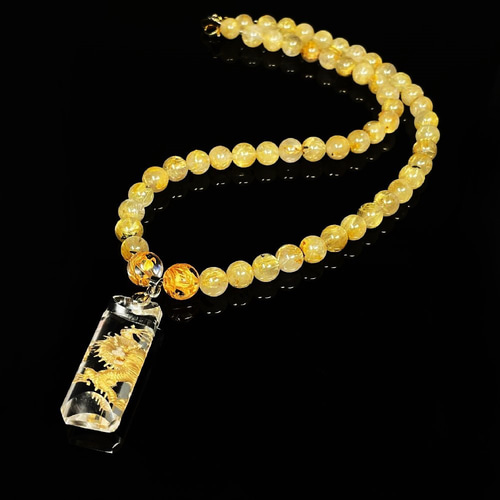 厳選品質ネックレス】最強天然石数珠 浮彫皇帝龍本水晶プレート  