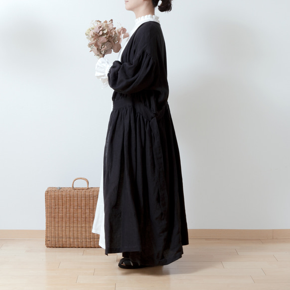 Cache coeur 縮褶 2way 洋裝 - 法國亞麻/黑色 第1張的照片