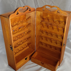 ミシン糸 +ボビン50個収納　オーク色糸たて裁縫箱　可愛いソーイングボックス　便利な木製収納ケース 1枚目の画像