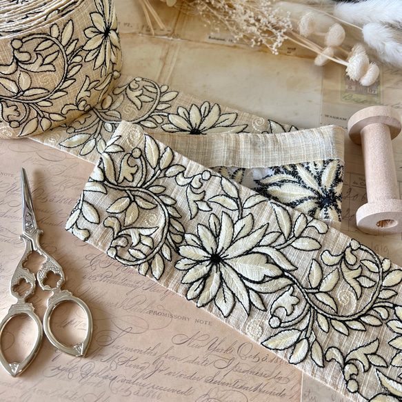 50cm  インド刺繍リボン  シルク　草花柄 4枚目の画像