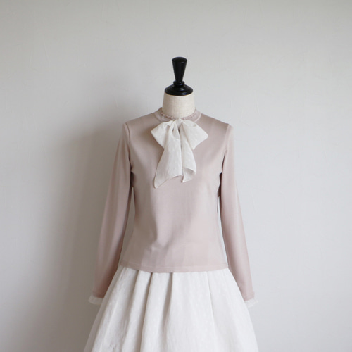 ジャケットのインナーに◎】オーガンジーリボン付き プルオーバー  