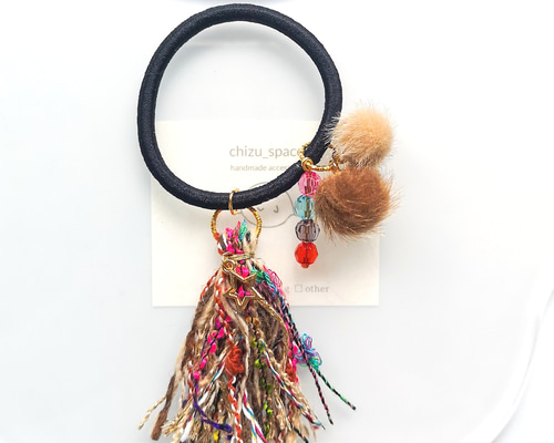 カラフルなタッセルのヘアゴム*【a74】 ヘアゴム chizu 通販 14502208