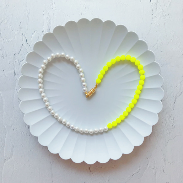 【リニューアル再販】【ネオンカラーdeパールネックレス】6mmパール×イエロー　バイカラー 7枚目の画像