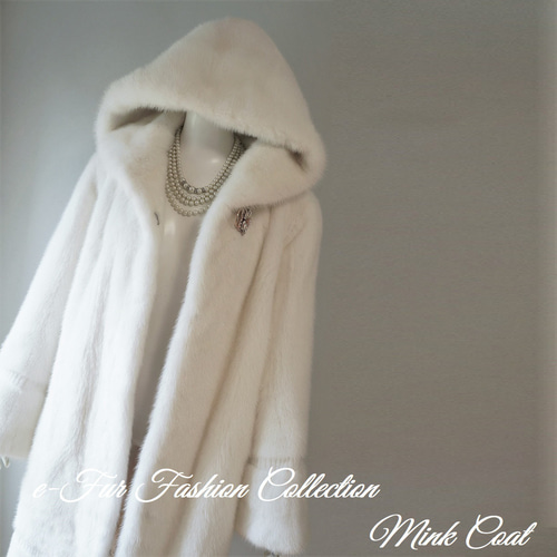 女性的な優しさを誇るエレガンスを極めたパールホワイト白ミンクコート