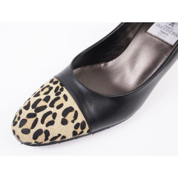 Harako材質豹紋經典組合高跟鞋全新推出 第9張的照片