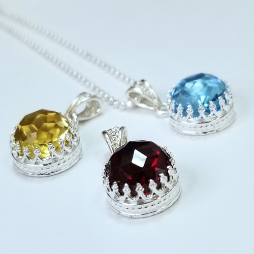 ≪受注生産≫大きめ天然石のペンダントトップ ブルートパーズ