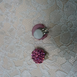 パーティー　結婚式　グルーデコスワロフスキーのピンクイヤリング 2枚目の画像