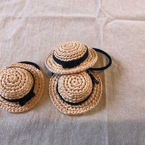 オーダーメイド♡ナチュラルカラー麦わら帽子♡ベビーヘアクリップ ヘアゴム コットンで編んだ麦わら帽子♪ベビーヘアゴム ベビーヘアクリップ