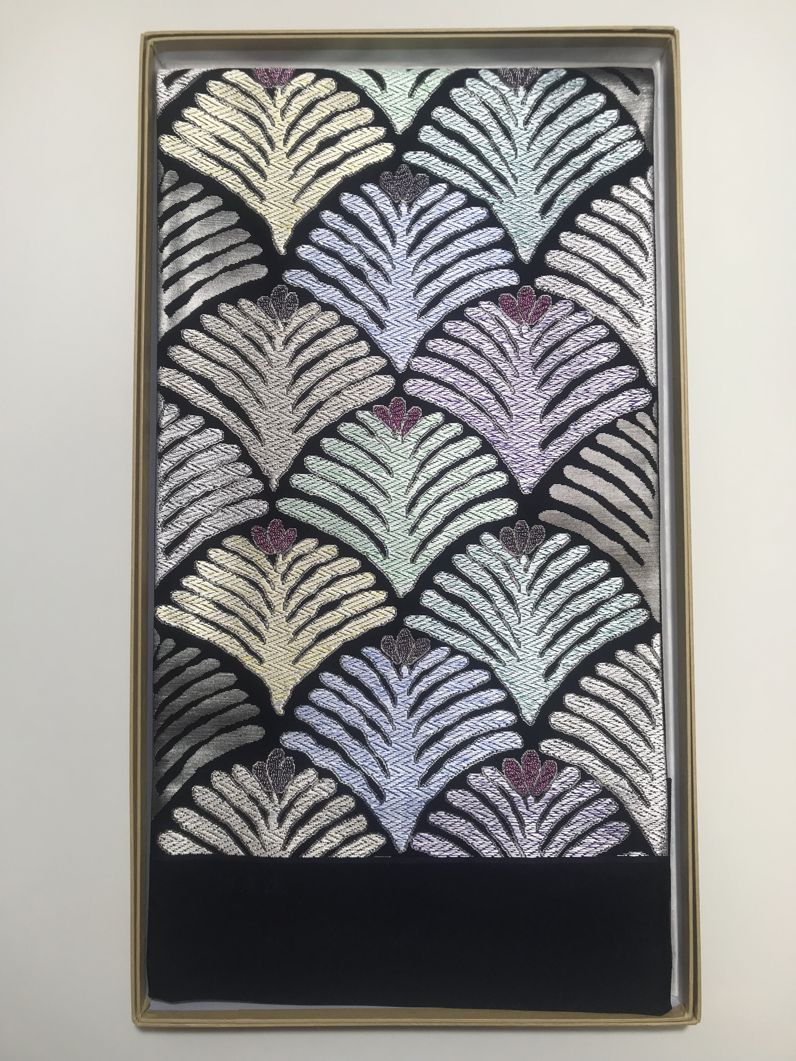 ​袋帯　錦唐織　松ヶ枝    京都西陣　正絹　訪問着等礼装着物に