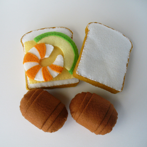 m」様オーダー品 サンドイッチ、ロールパン フェルトままごと おもちゃ