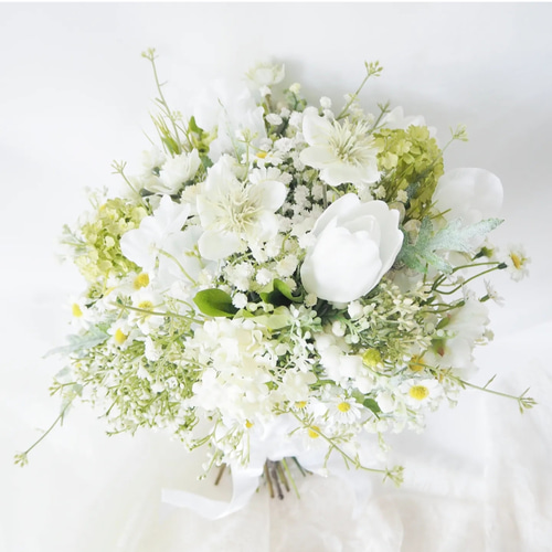 定番のホワイト×グリーンブーケ ウェディングブーケ造花 前撮り フォト