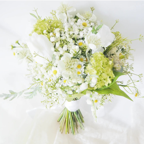 定番のホワイト×グリーンブーケ ウェディングブーケ造花 前撮り