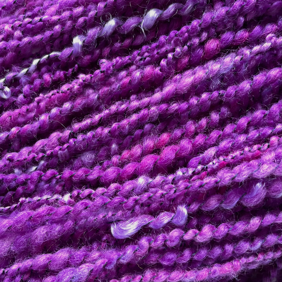 手紡ぎ毛糸〜 双糸 鮮やかな紫　50g　Ｐ－2 1枚目の画像