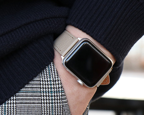 LLOYD×LOCHCARRON プレミアムレザー チェックApple Watchベルト LLOYD×LOCHCARRON プレミアムレザー チェックApple Watchベルト