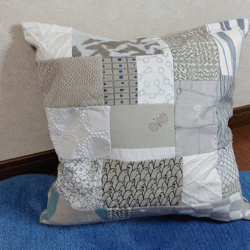 ミナペルホネン パッチワーククッションカバー クッション付き