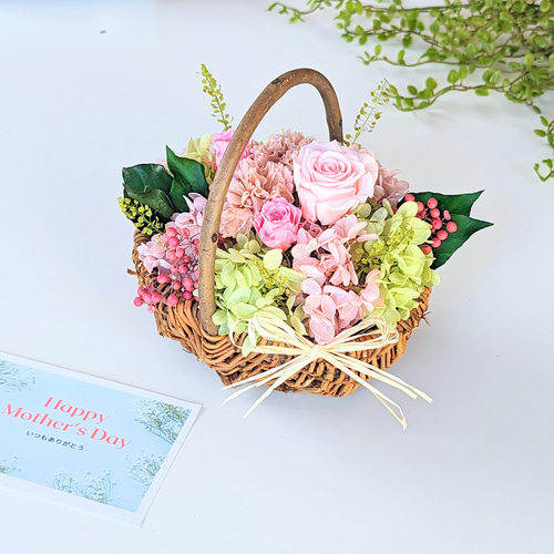 小さなフラワーバスケット♡プリザーブドフラワー　ハンドメイド雑貨　淡いピンク バックヤードファミリー BACKYARD FAMILY フラワーバスケット （ピンク