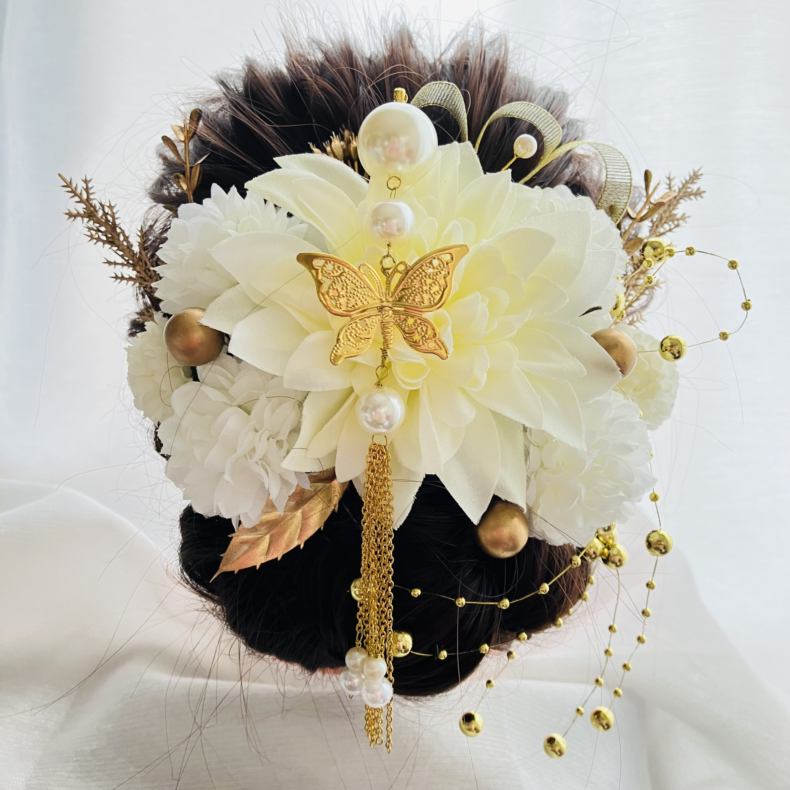 揺れるパール蝶々簪&人気ホワイトダリア♥︎結婚式髪飾り♥︎成人式髪飾り♥︎卒業式髪飾り♥︎着物♥︎和装