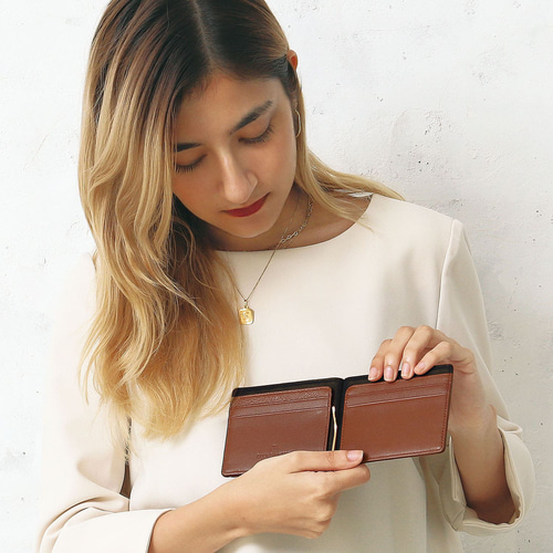 BOX型小銭入れ付き】マネークリップ 薄型 カード6枚収納 本革