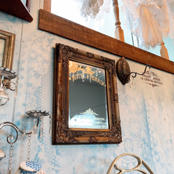 アンティークな部屋/ エレガントなウォールミラー/ （アンティーク