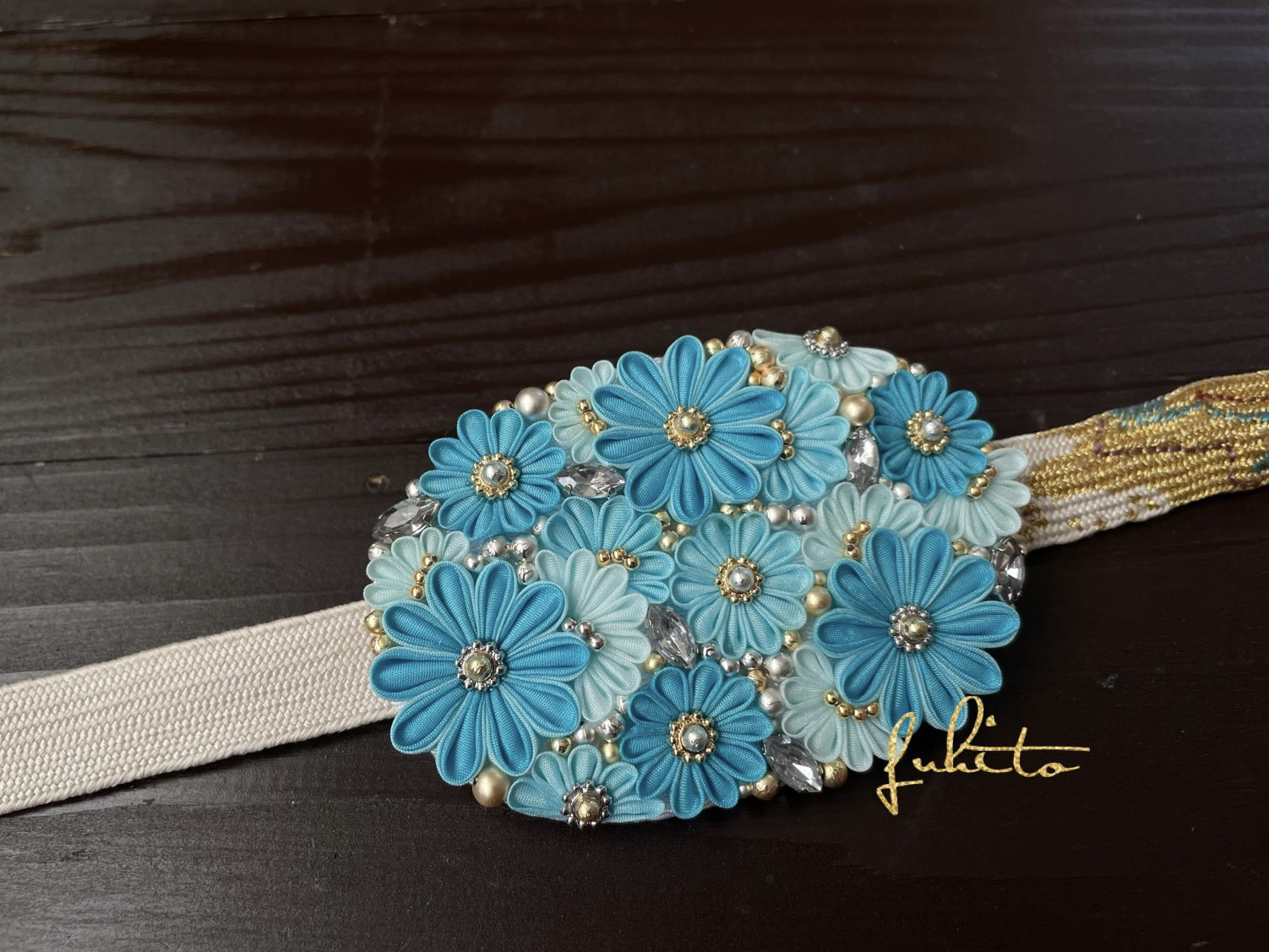 正絹羽二重　つまみ細工　振り袖用帯留め