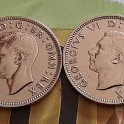 2種類　2コインセット イギリス 1949年 シリング 英国コイン 美品です 本物 ライオンデザイン　ジョージ王 2枚目の画像