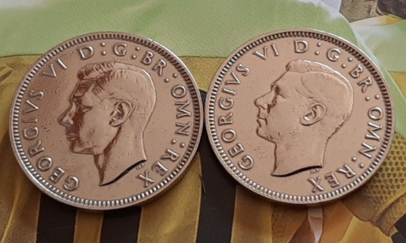 2種類　2コインセット イギリス 1949年 シリング 英国コイン 美品です 本物 ライオンデザイン　ジョージ王 2枚目の画像