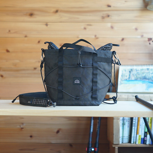 ブラック［ちびハイカーサコッシュ・S］/登山・キャンプ・フェス