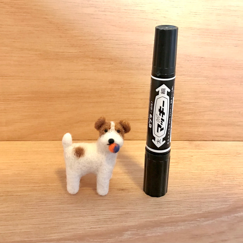 羊毛フェルト　ジャックラッセルテリア　おすわり ジャックラッセルテリア おすわり 羊毛フェルト わん♡らぶ 通販