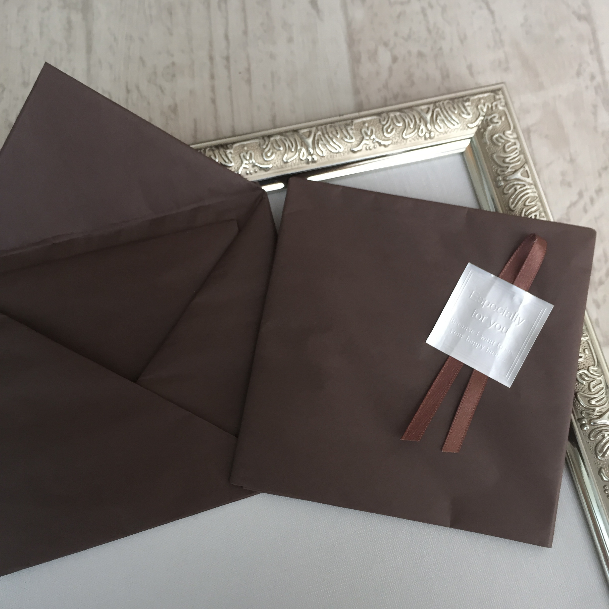 【Atelier Amie】紫葡萄色　天然石トルマリン&クリスタルガラスビーズ　ネッティングチョーカー