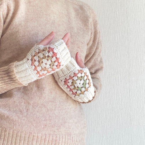 特集掲載 雪解けを待つチューリップ＊手編み♢ハンドウォーマー