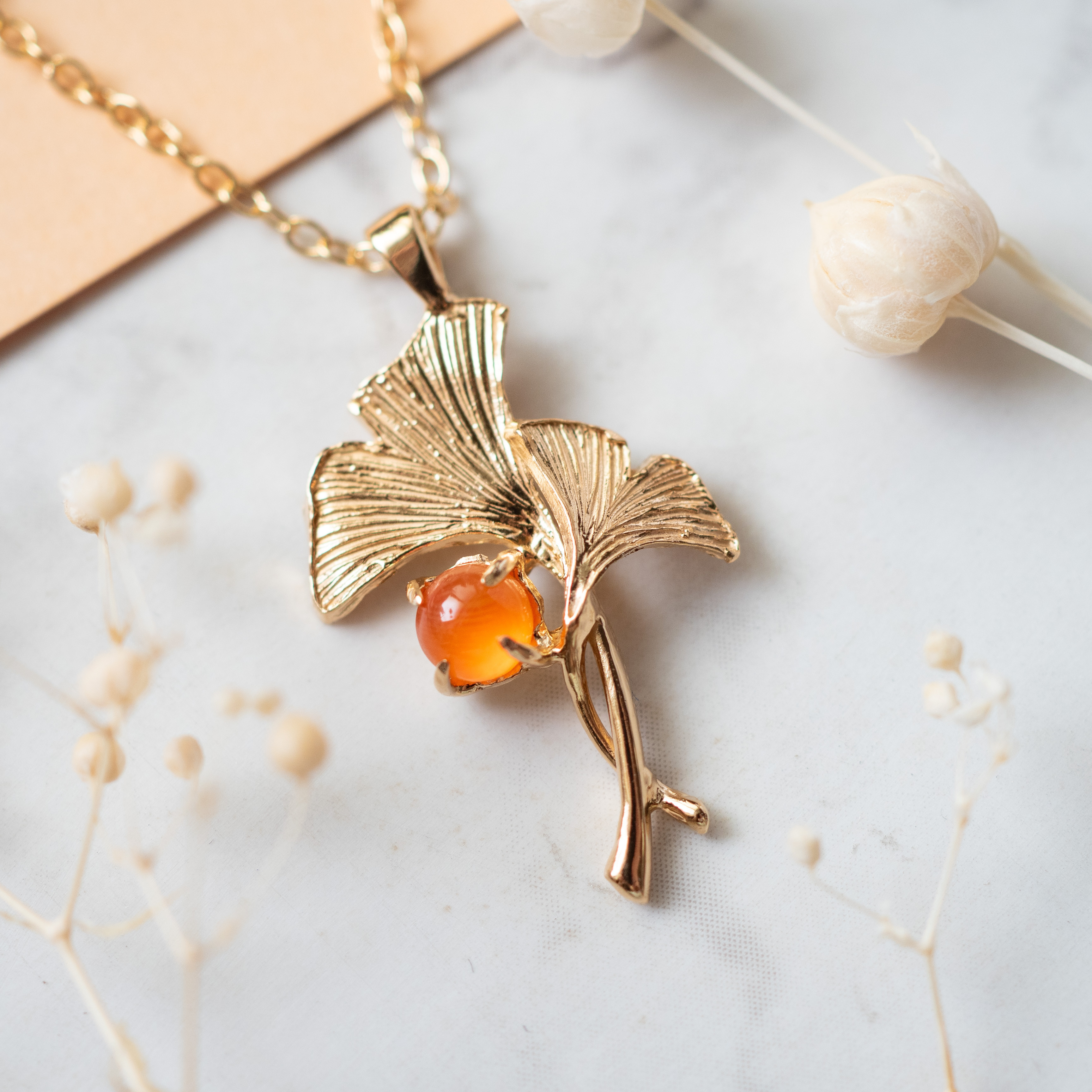 実家整理品J】イミテーションアクセサリー約1300gネックレス、ブローチ