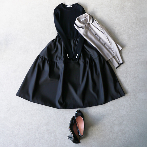 完売です！】5連パール付き 長袖ドッキングワンピース【ネイビー  