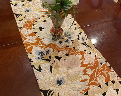 【1点もの】花柄 正絹高級帯テーブルランナー 1点もの】花柄 正絹高級帯テーブルランナー