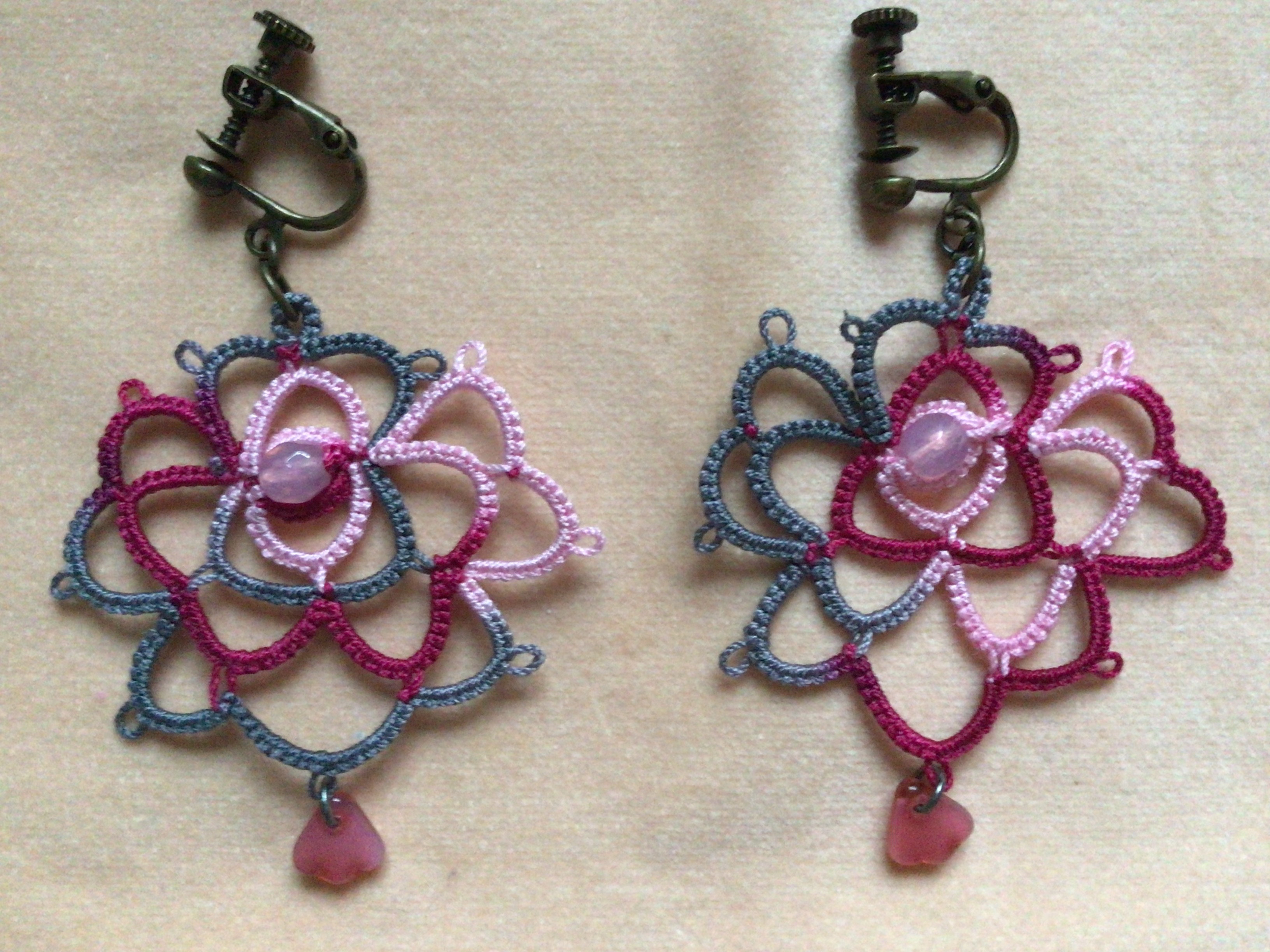 【新作】薔薇球体レースピアス　イヤリング K16美しいガラスのバラの華やかピアス/イヤリング♡春・ローズ