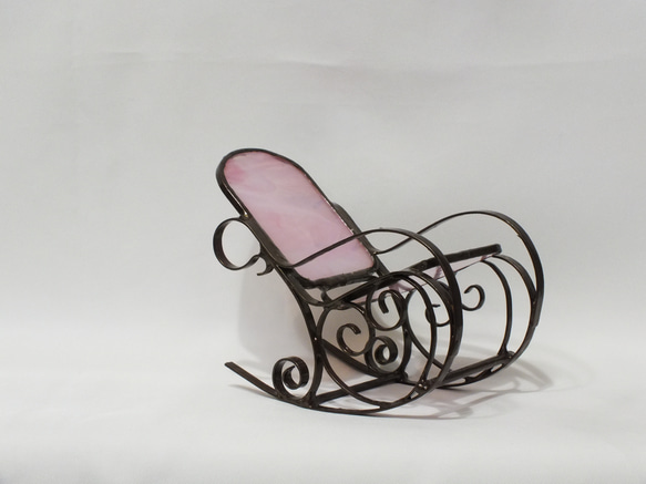 揺り椅子（ピンクのステンドグラス　手のひらサイズ） 5枚目の画像