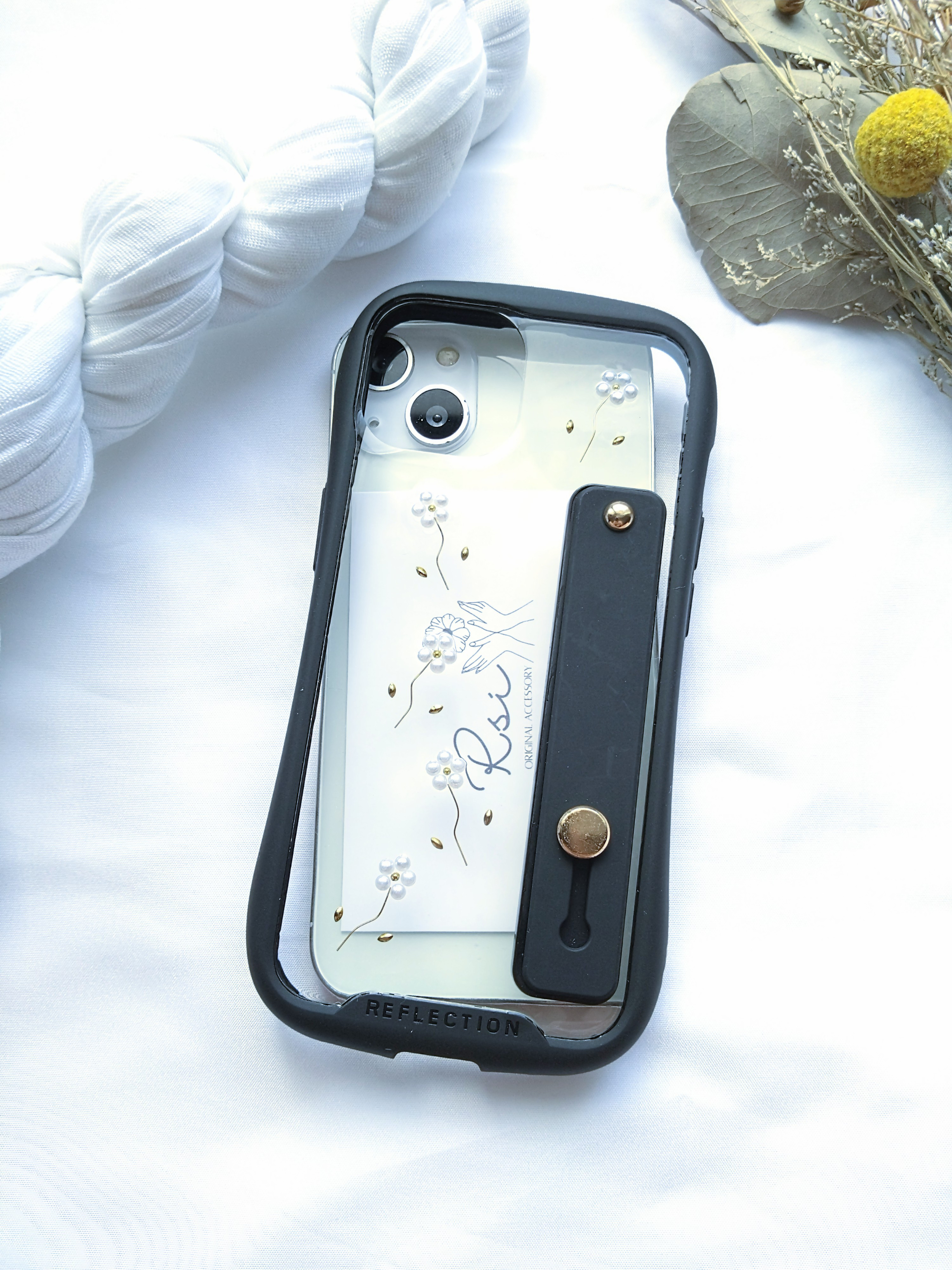iPhoneケース　スマホケース　スマホベルト 付き　パールとワイヤーのフラワーケース スマホカバー